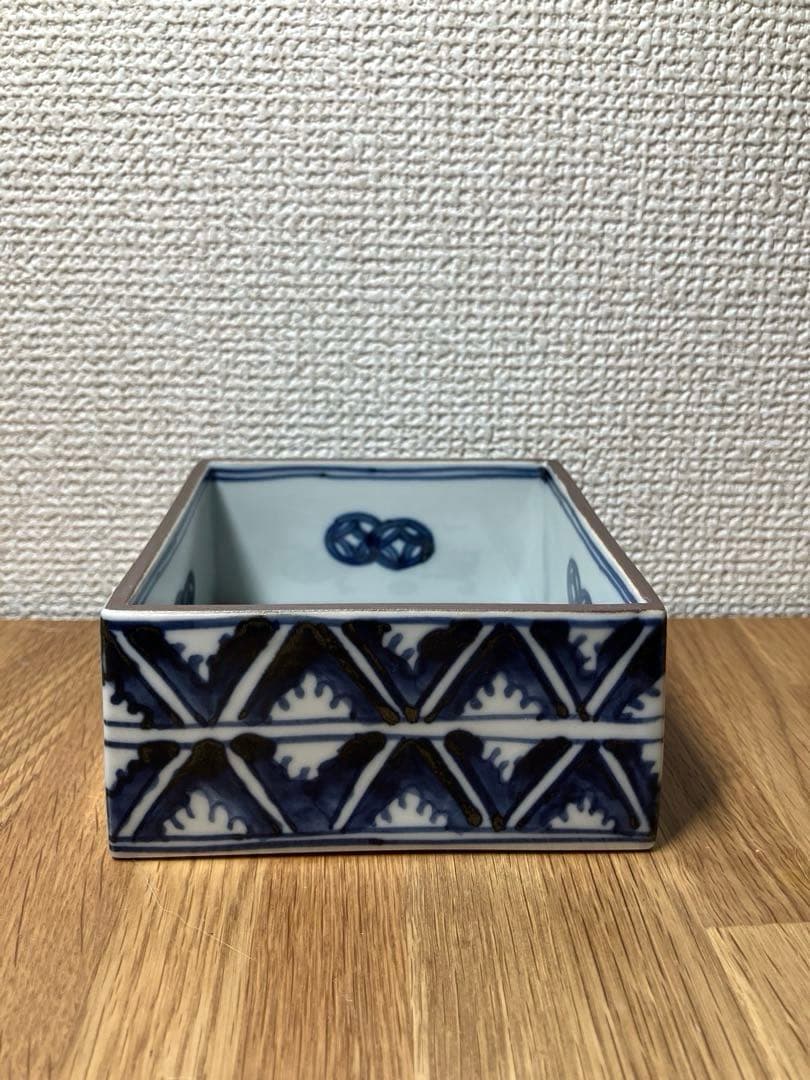 新品未使用　九谷焼　萠窯　四方鉢　染付 藍九谷　山本長左・妙泉陶房に師