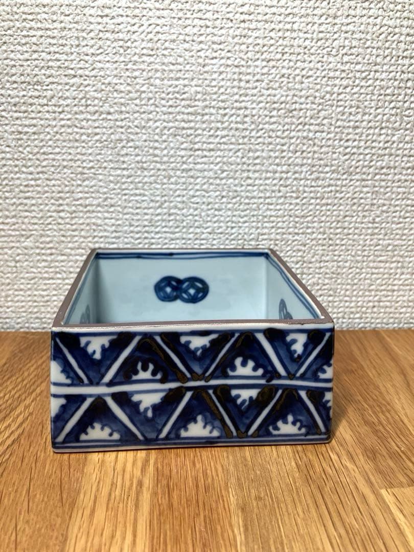 新品未使用　九谷焼　萠窯　四方鉢　染付 藍九谷　山本長左・妙泉陶房に師