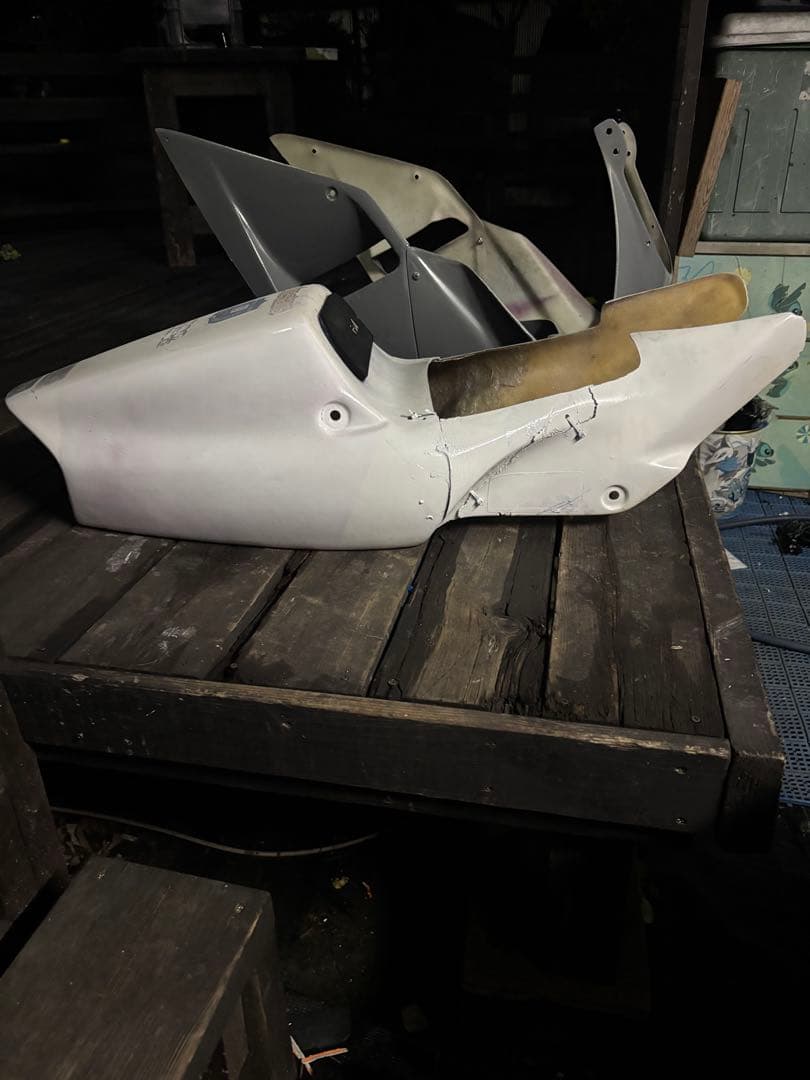 nsr250r mc21 フロントハーフカウル テールカウル 穴あき