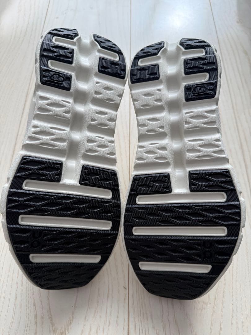 【新品未使用】On Cloudtilt Pearl | Ice 22.5㎝