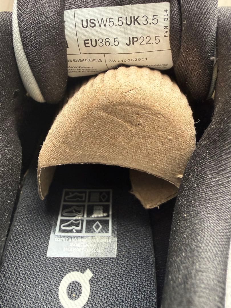 【新品未使用】On Cloudtilt Pearl | Ice 22.5㎝