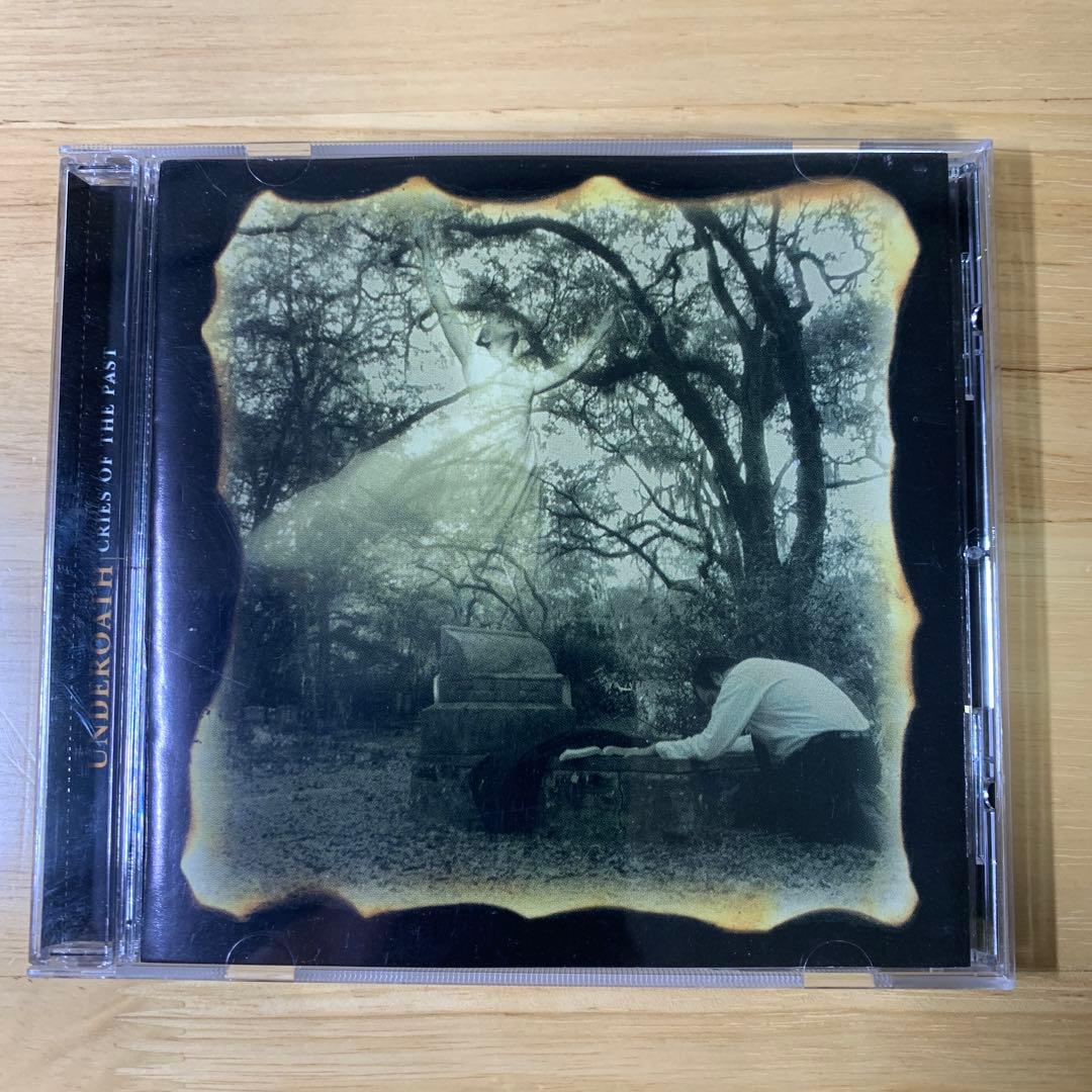 UNDEROATH - Cries Of The Past ＋1枚