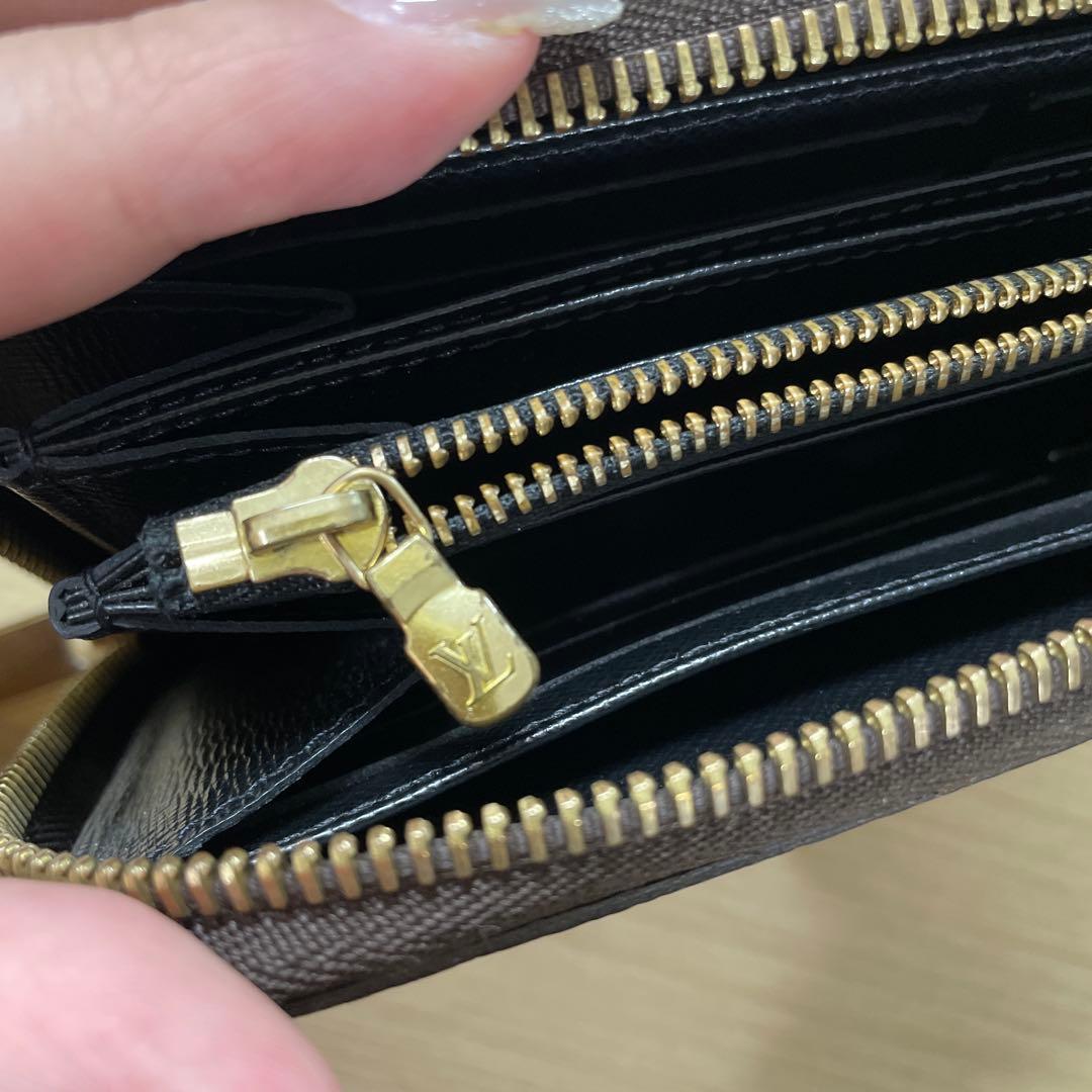 LOUIS VUITTON モノグラム　ジッピーウォレット　ビトン