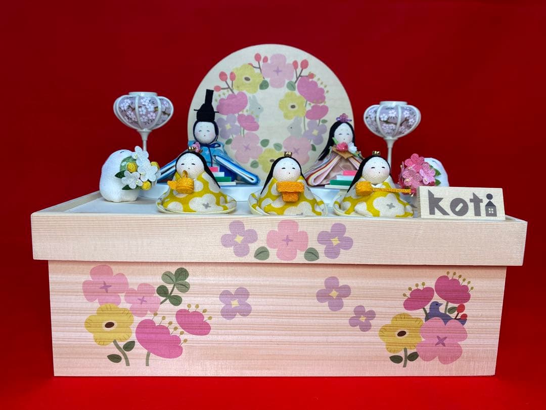 koti　雛人形　五人飾り収納セット・サイズ間口約３３×奥行約２４×高さ約２６㎝