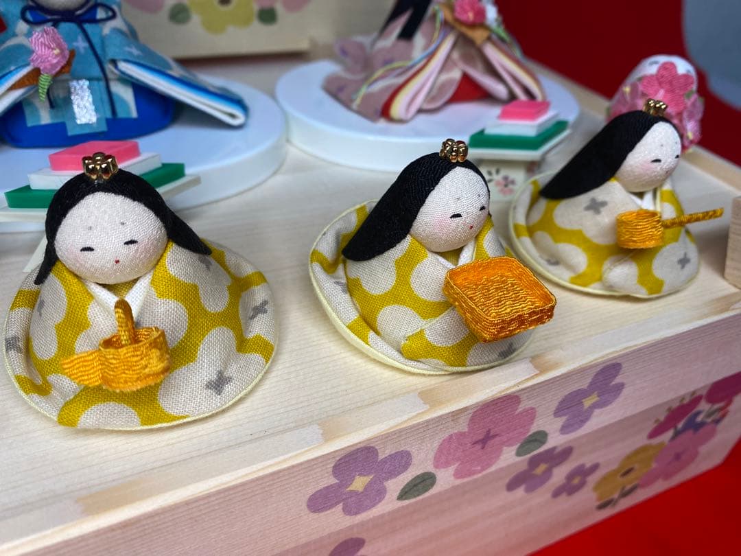 koti　雛人形　五人飾り収納セット・サイズ間口約３３×奥行約２４×高さ約２６㎝