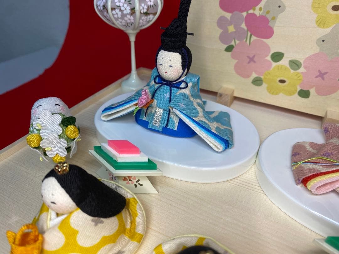 koti　雛人形　五人飾り収納セット・サイズ間口約３３×奥行約２４×高さ約２６㎝