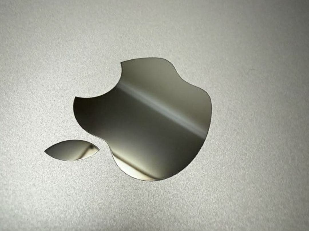 MacBook Air M1 A2337 ジャンク（8G/512G）