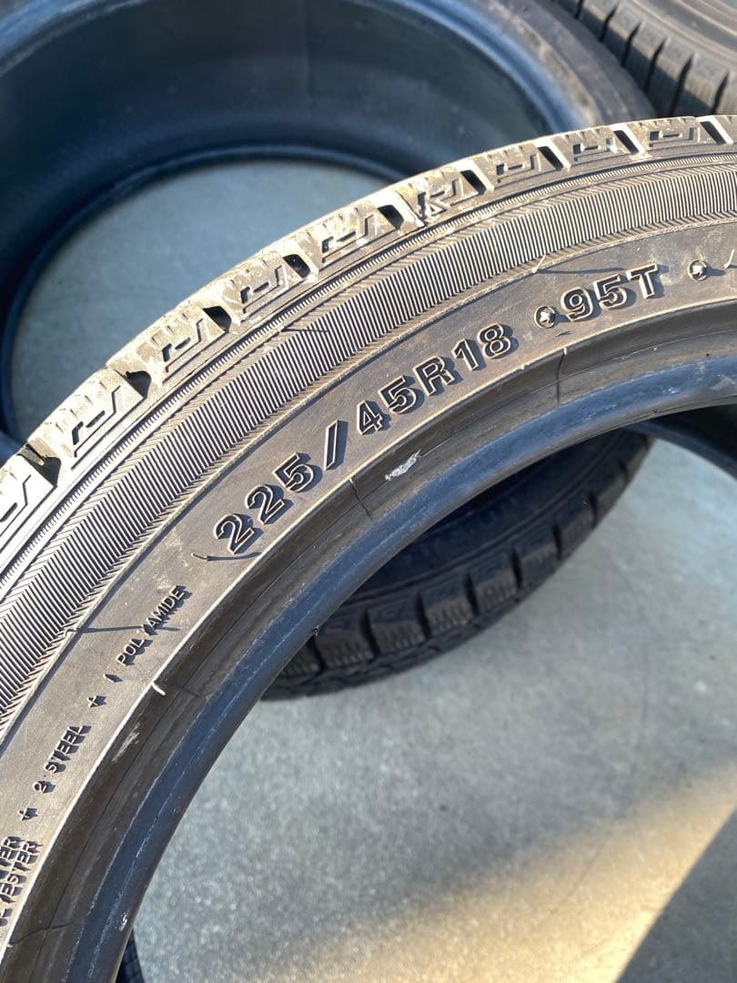 22年製 深溝 225/45R18 スタッドレス 4本セット