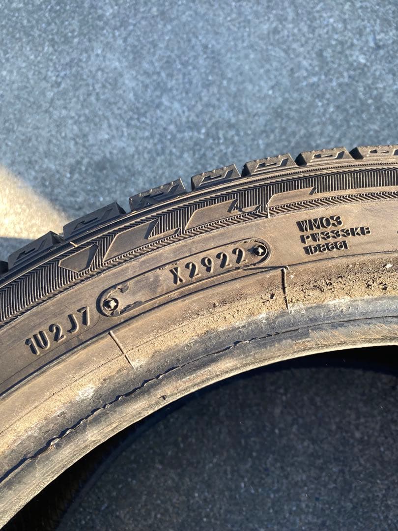 22年製 深溝 225/45R18 スタッドレス 4本セット