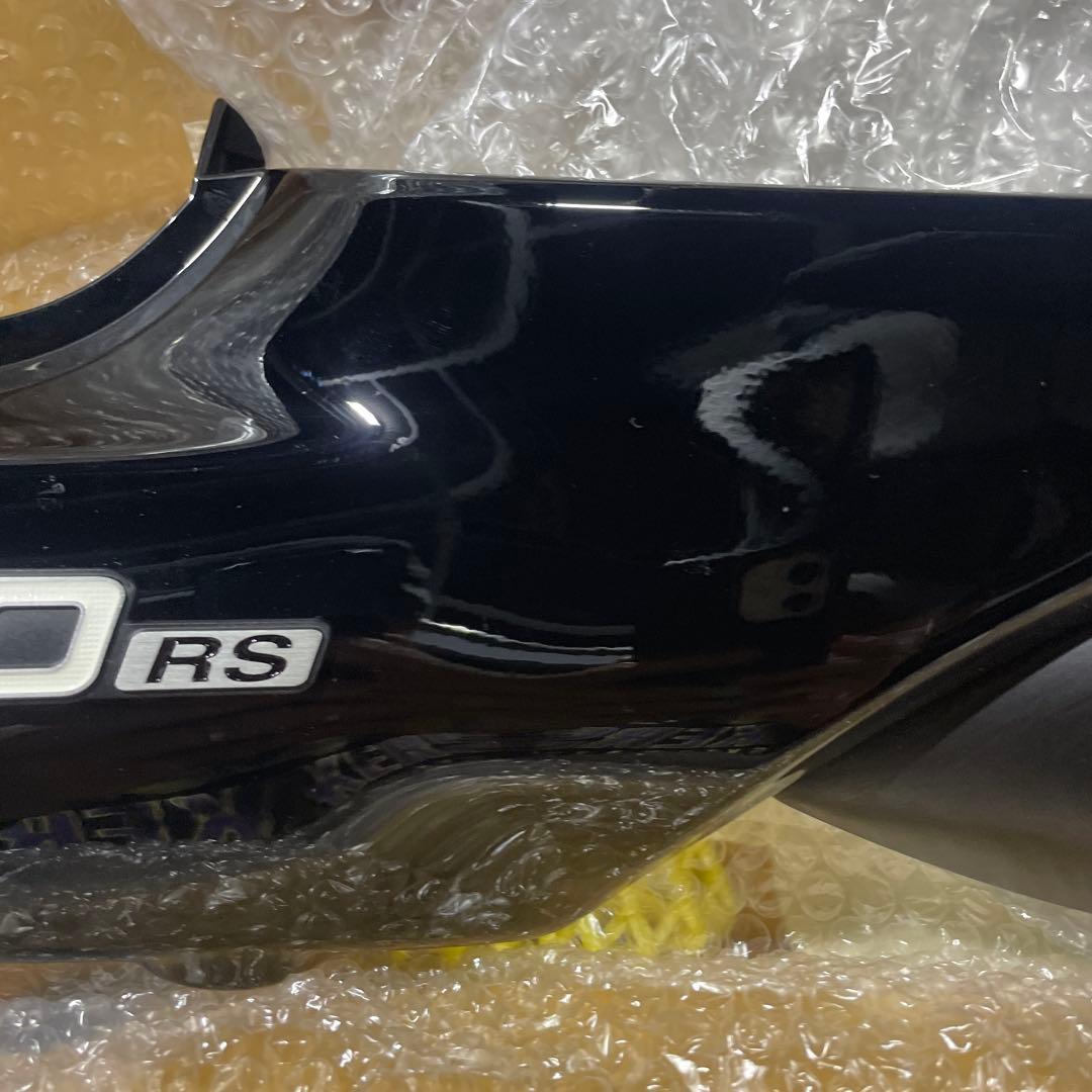 z900rs サイドカウル。右側