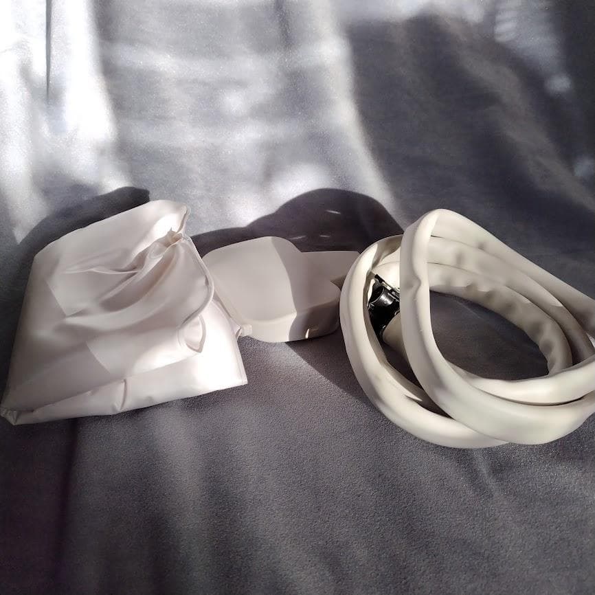 自宅療養にも☆ひんやり枕で安眠を☆循環式冷却枕シート「COCOMIN」快眠