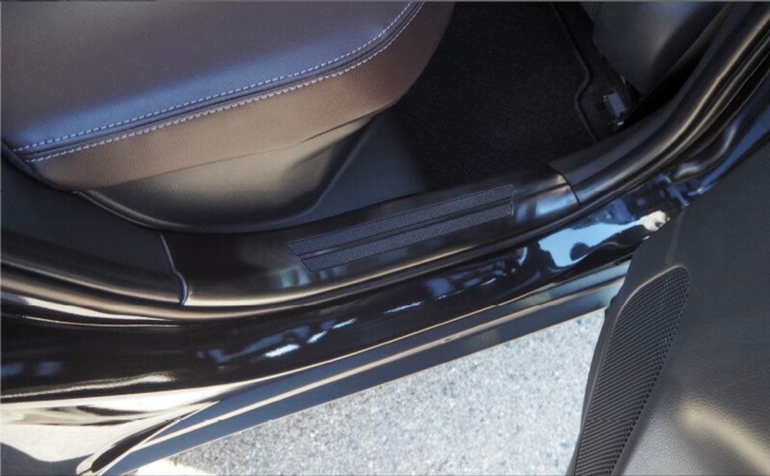 ⭐️新品 ヤリスクロス サムライプロデュース 内側スカッフプレート