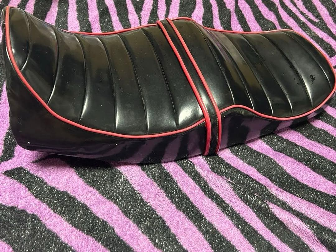 快*」様 XJR400 4HM タックロールシート　YAMAHA 黒赤当時物