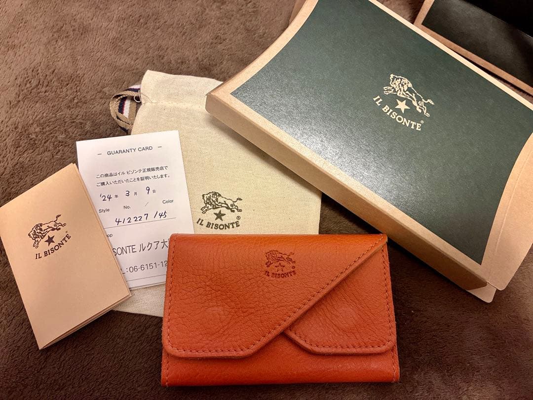 新品 IL BISONTE 二つ折り財布 キャメル