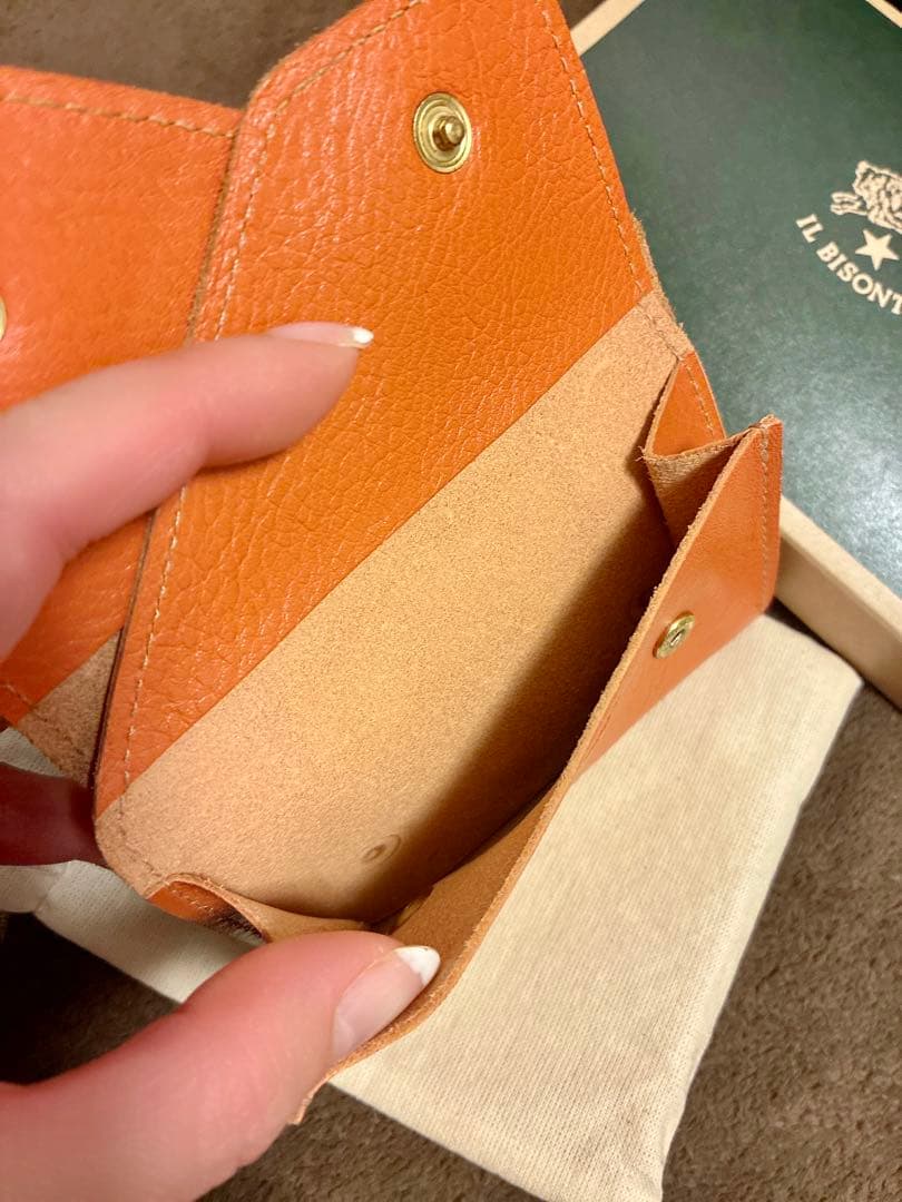 新品 IL BISONTE 二つ折り財布 キャメル