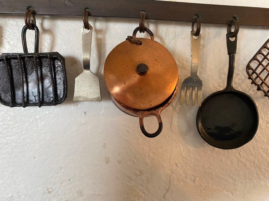 ミニチュアの調理器具飾り　(金属製)