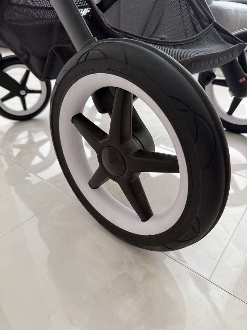 【美品・付属品多数】bugaboo fox バガブー フォックス ベビーカー