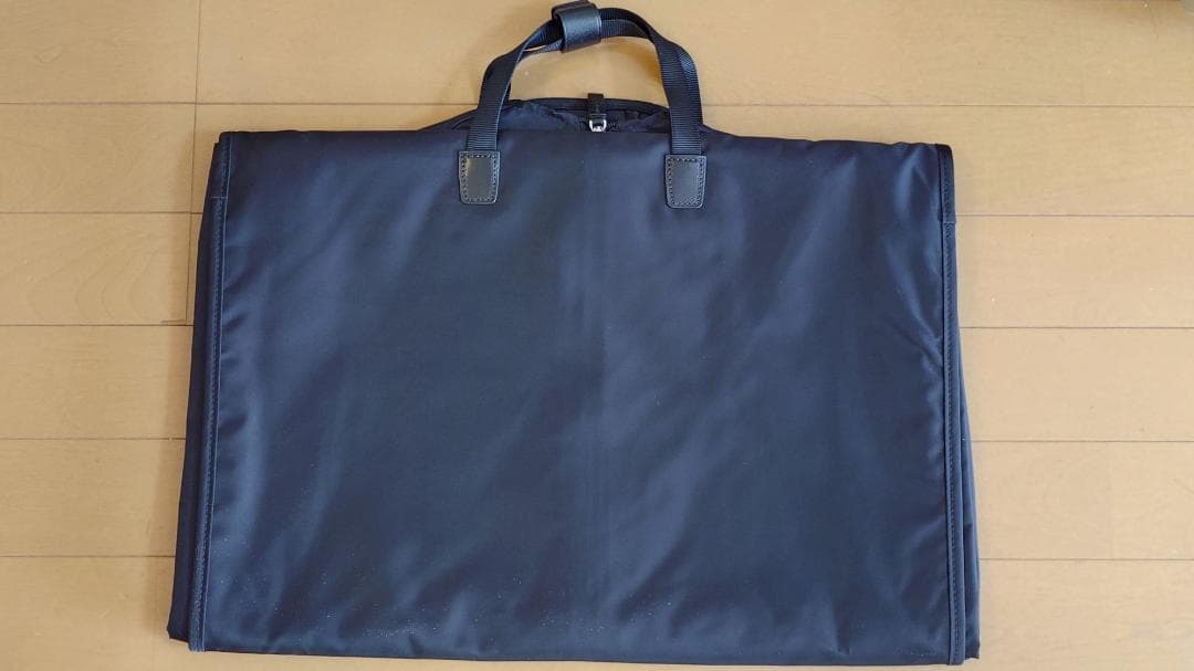 未使用 TUMI トゥミ ガーメントバッグ