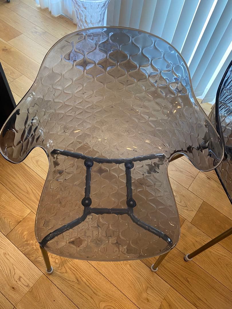 引き取り限定！カリガリス　サントロペ　チェア　スモークグレー　2脚セット