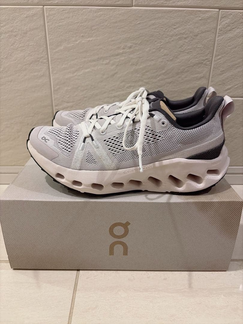 On（オン）クラウドサーファー Trail ウィメンズ レディース24.5cm