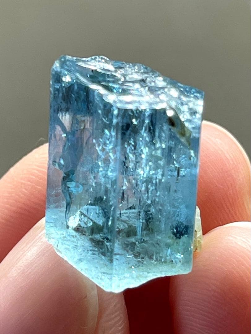 希少 風景を宿すアクアマリン 19.10ct (3.82g) ベトナム産