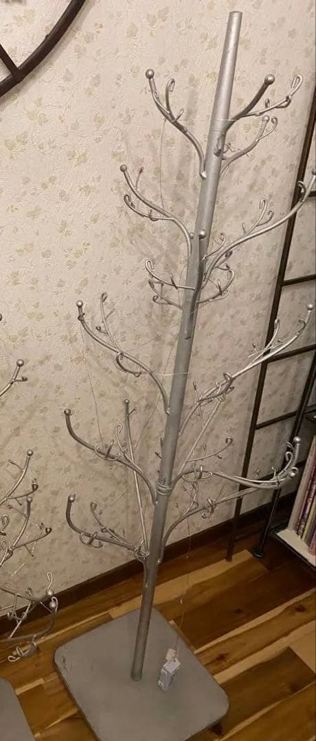 約128cmシルバー ⭐︎アイアンツリー型ディスプレイスタンド