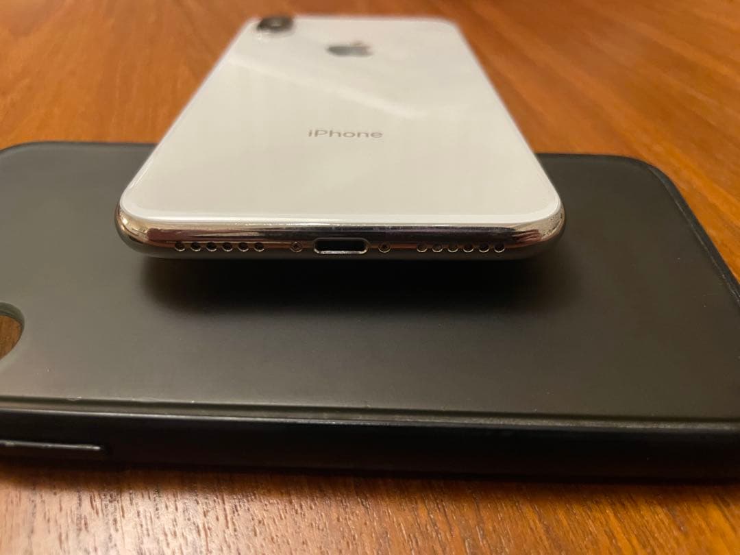 Apple iPhone X シルバー 64GB 本体