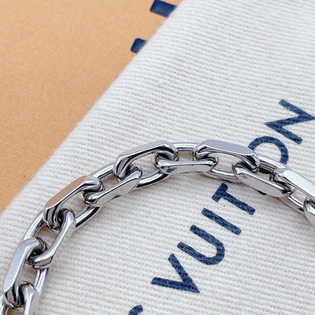 LOUIS VUITTON ブレスレット　ブラスレ　チェーン　プレート　タグ