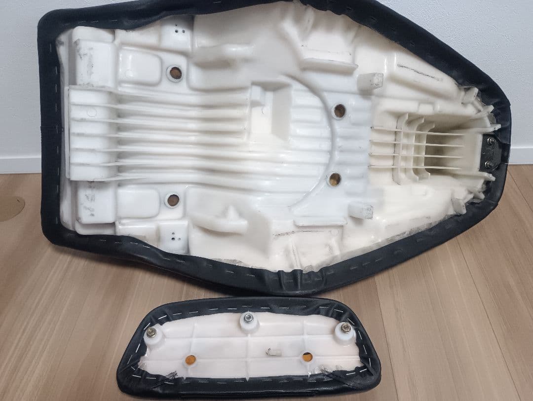 【週末限定値下げ】フュージョン　ソファーシート　純正ブラック　希少な美品