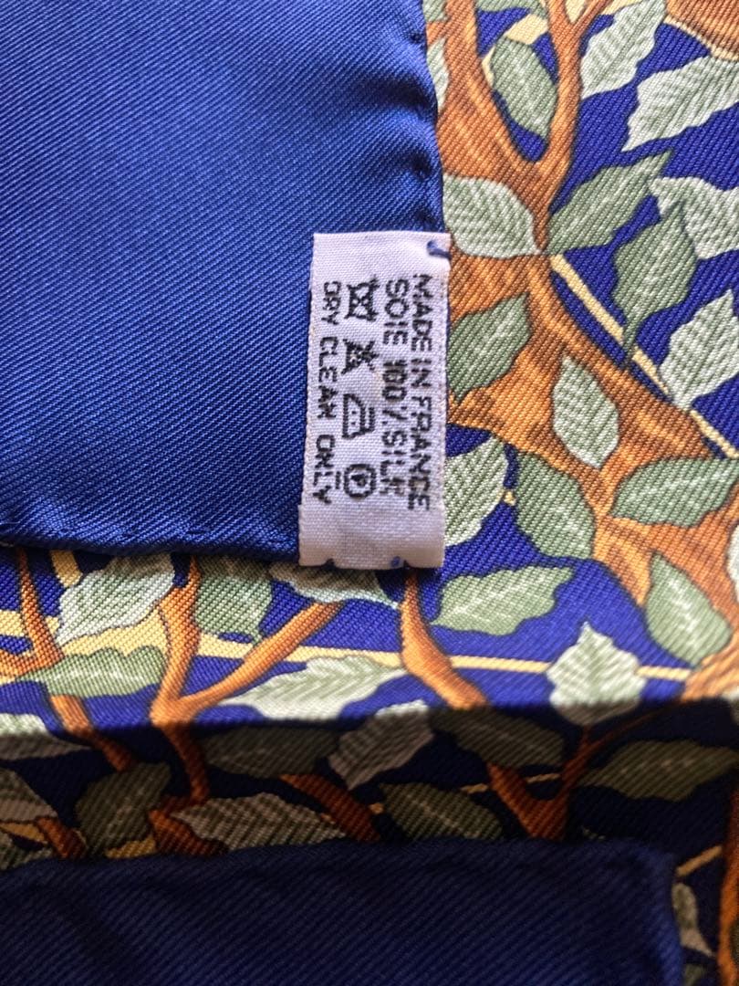 【最終価格】エルメス　スカーフ　カレ90 世界の中心軸　Axis Mundi