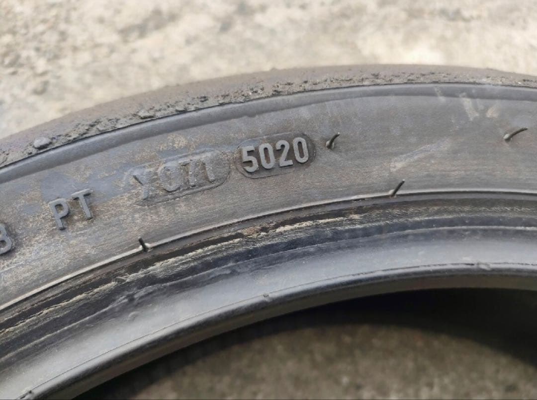 ピレリ ディアブロロッソコルサ 120/70ZR17 180/55ZR17中古