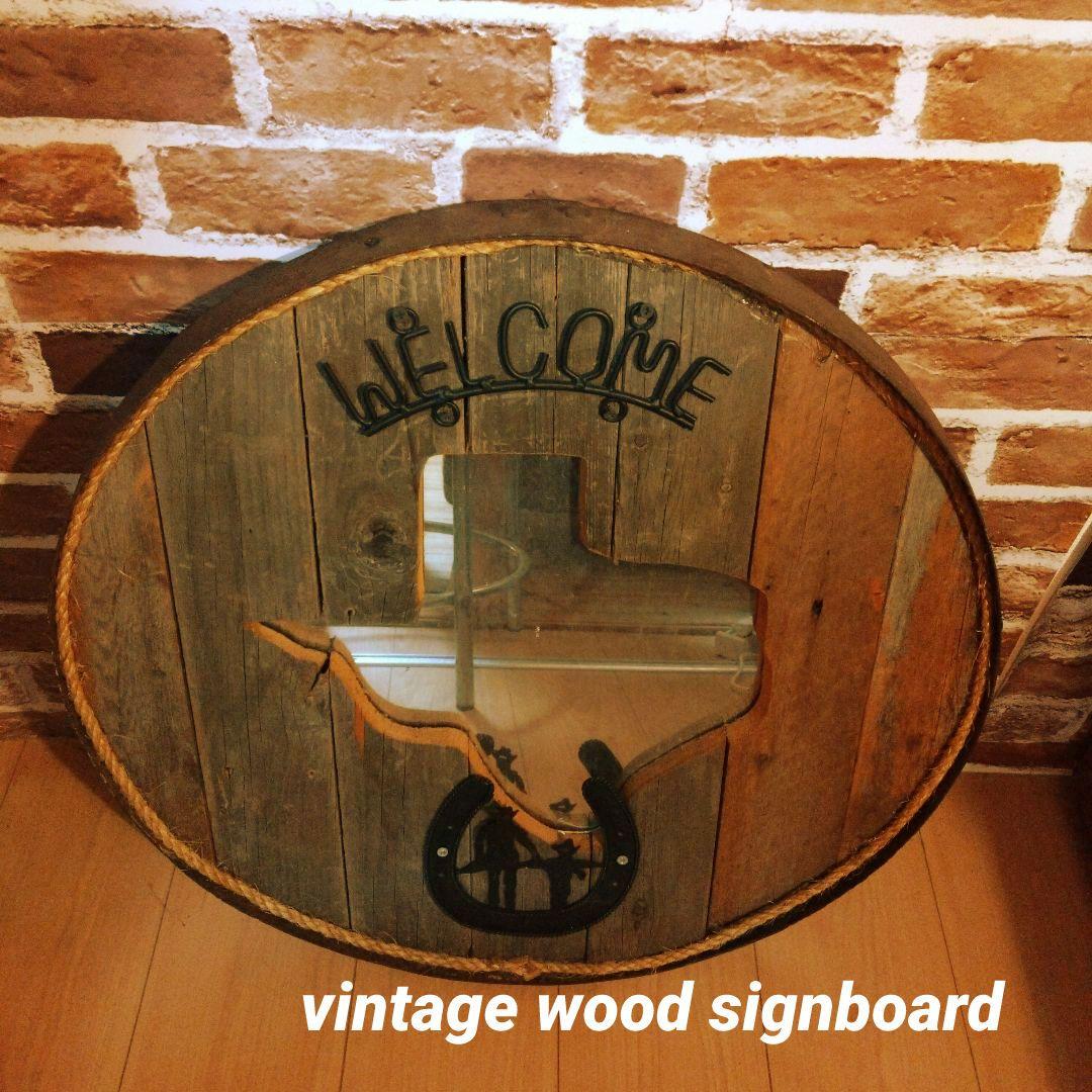 置物 vintage wood signboard