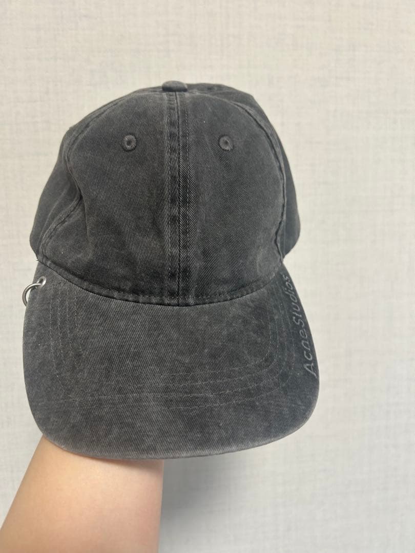 Acne Studios ペンダントツイルキャップ グレー ワンサイズ