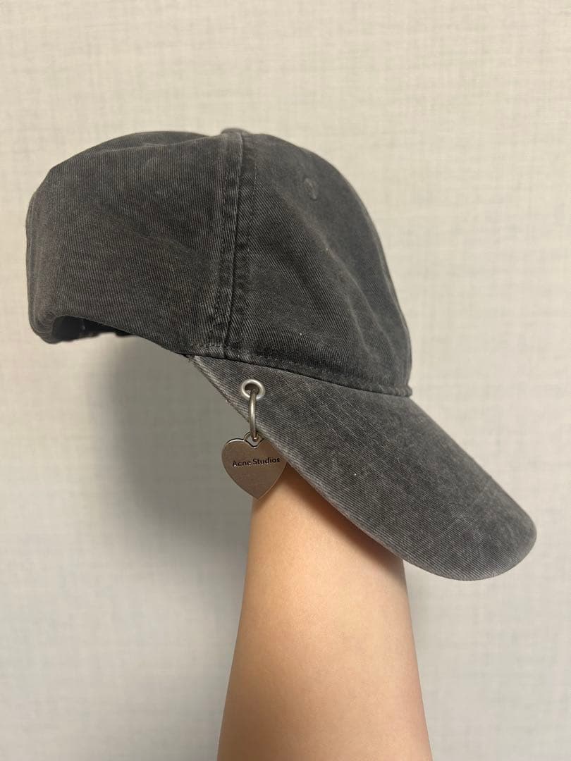 Acne Studios ペンダントツイルキャップ グレー ワンサイズ