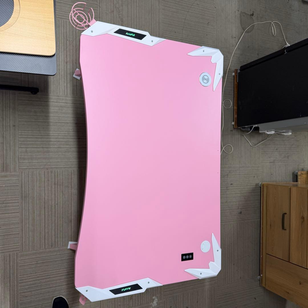 【美品‼️】Autofull オートフル ゲーミングデスク ワイヤレス充電　ピンク