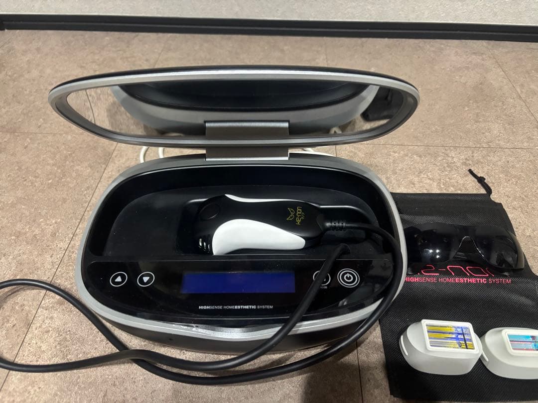 脱毛器 ケノン　日本製 カードリッジ、サングラス付き