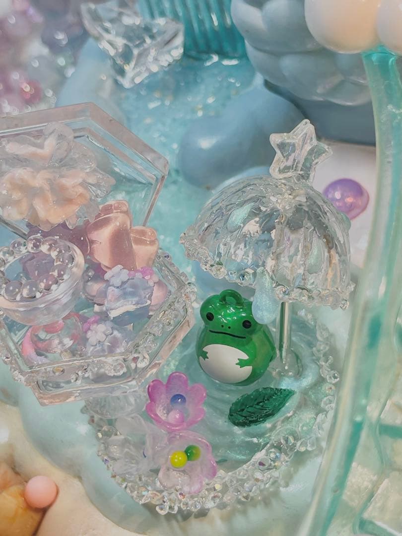 カエルちゃんの雨宿り琥珀デザート