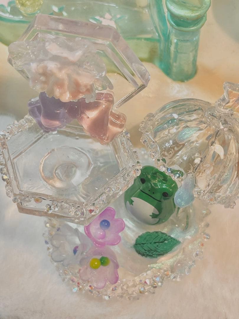 カエルちゃんの雨宿り琥珀デザート