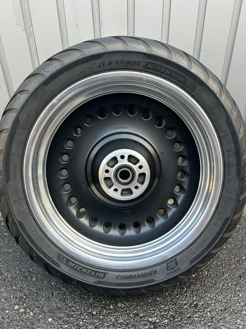 ハーレー17インチホイールセット