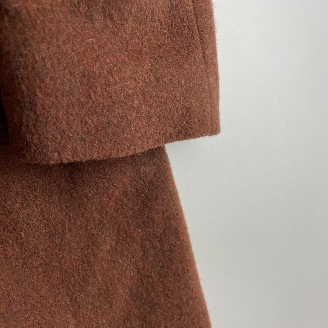 未使用 HEVO (r) 54 イタリア製 ダブルブレストコート ウール