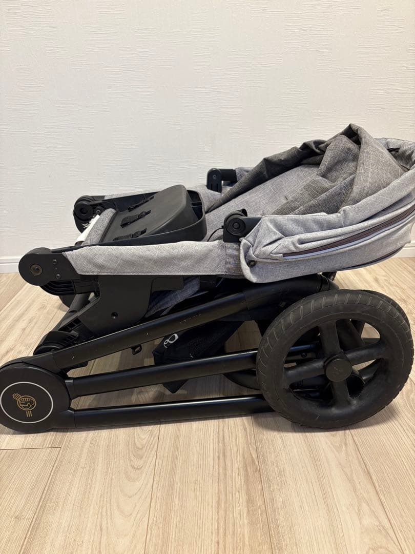 STOKKE BEAT グレー ベビーカー