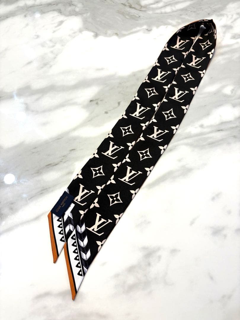 ルイヴィトン　モノグラム　バンドー　保存袋とショッパー付き