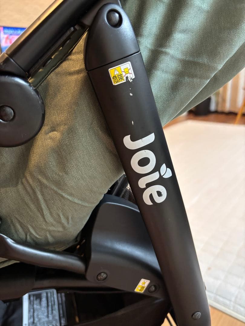 Joie ベビーカー ライトトラックス4