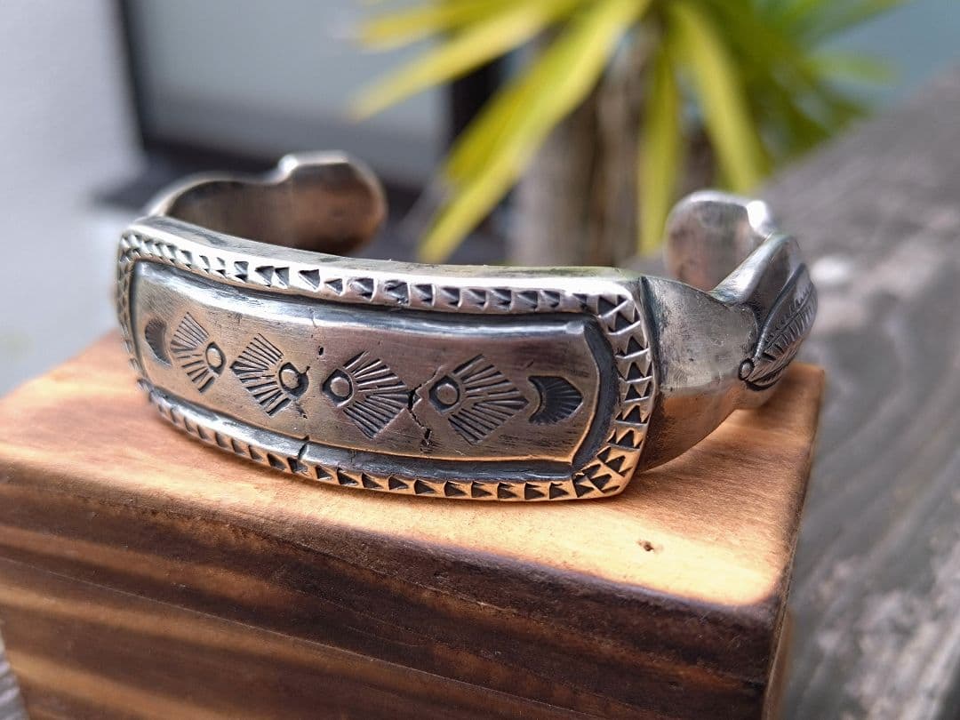 インディアンジュエリー、coinシルバーバングル、シルバーバングル