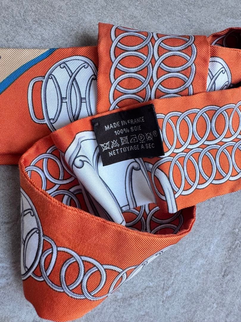 HERMÈS ツイリー　オレンジ　美品