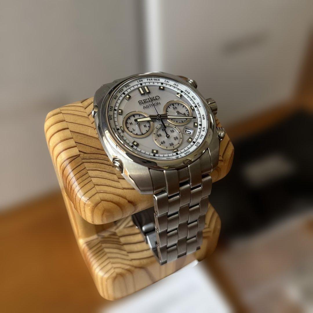 SEIKO Astron クロノグラフ 時計
