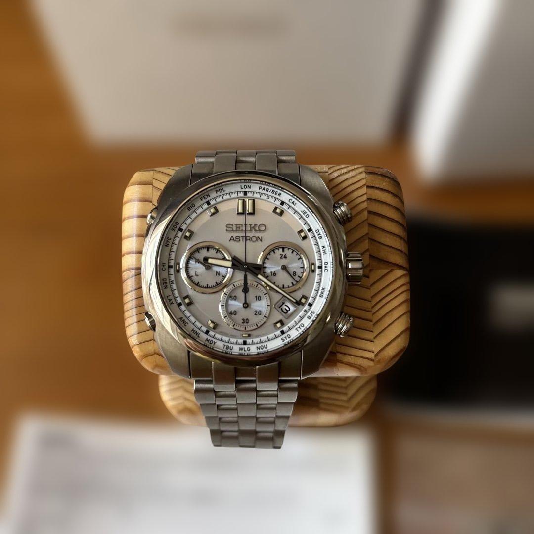 SEIKO Astron クロノグラフ 時計