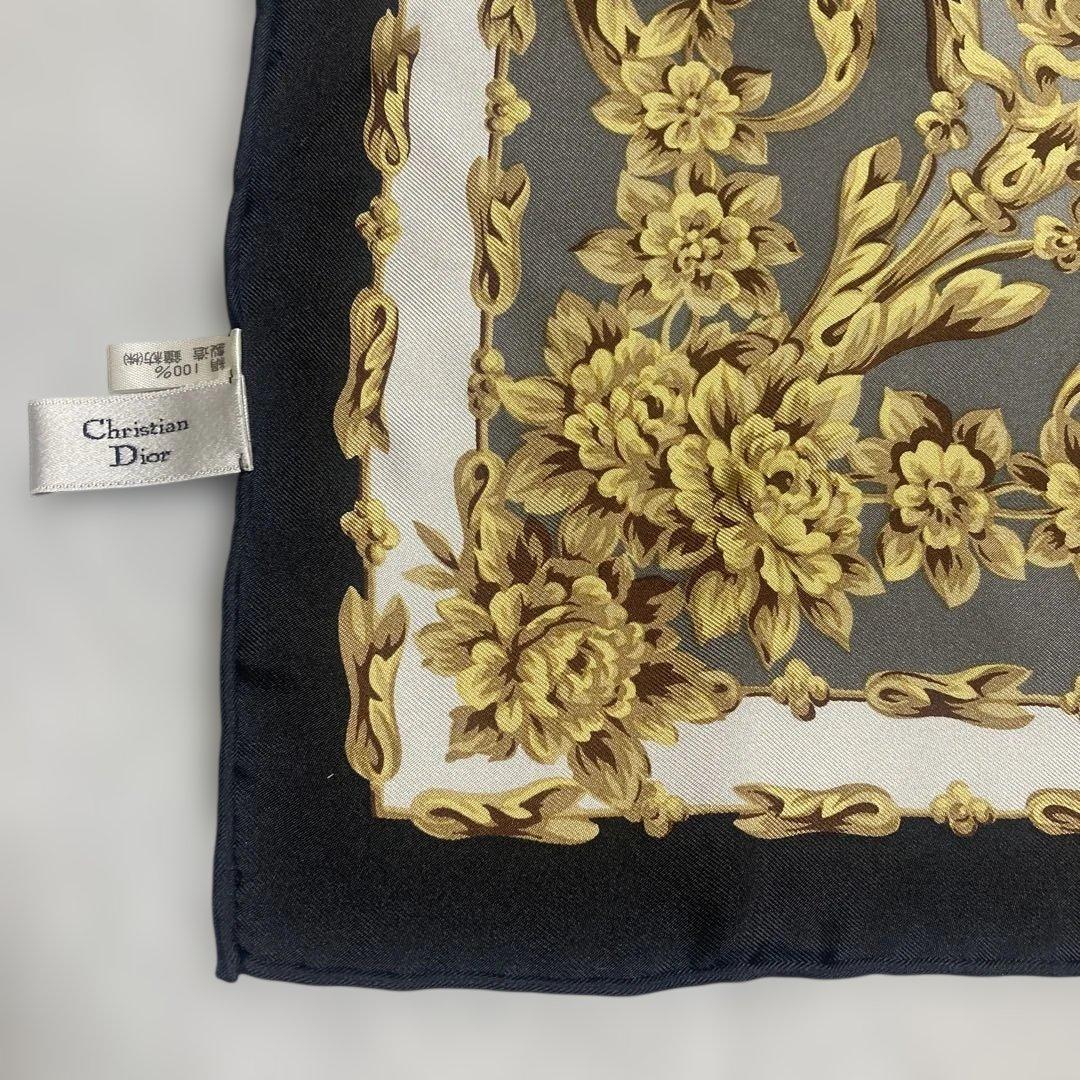 Christian Dior スカーフ　★大判カレ.美品.シルク100.タグ付き