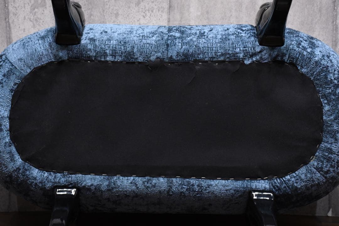 CIC34 アピス六本木 Volpi スツール 猫脚 ボタンダウン イタリア製