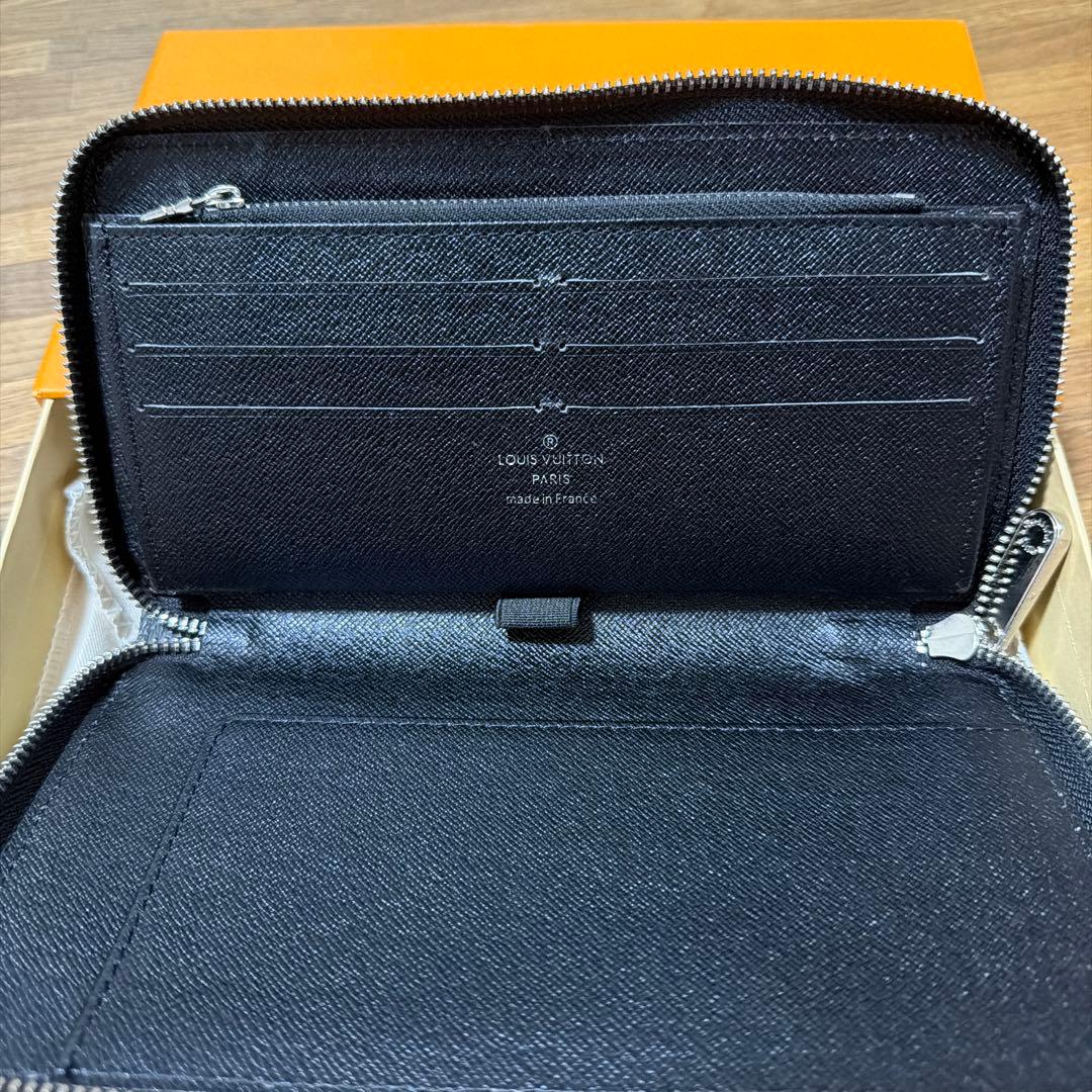 「期間限定価格！」長財布